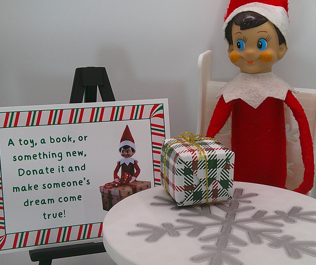 Wrapped gift prop kit